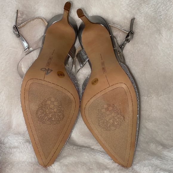 Vince Camuto high heels with rhinestones - Picture 9 of 9